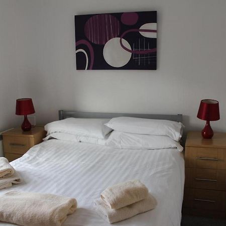 Woodsmill Quay Apartments York Szoba fotó